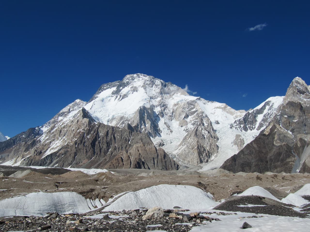 22 Broad Peak from Concordia 6th stage 1280x960